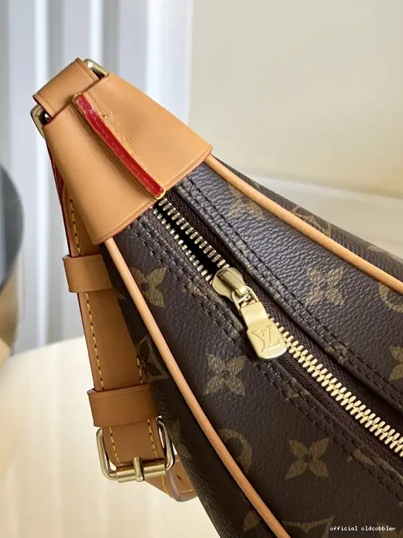 Official oldcobbler LOUIS VUITTON BOULOGNE 0613